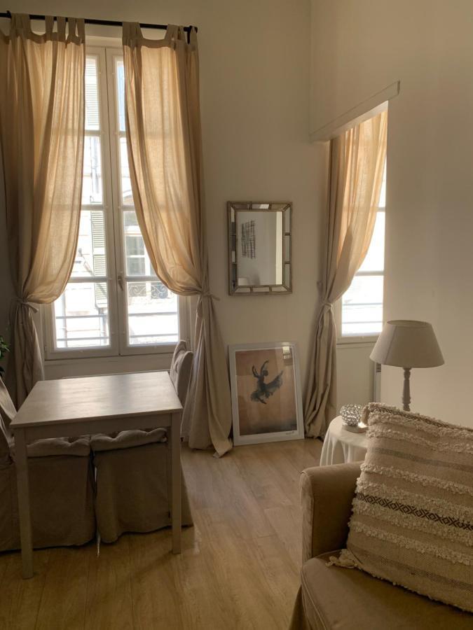 Apartment Limas Avignon Exteriör bild